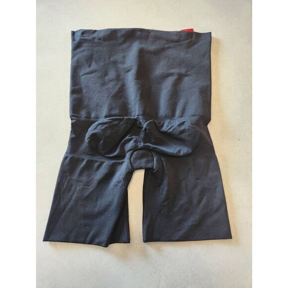 NWT Spanx Assets by Spanx Shaping High Waist Shorts Extra Firm Sz XL Black - Picture 4 of 4